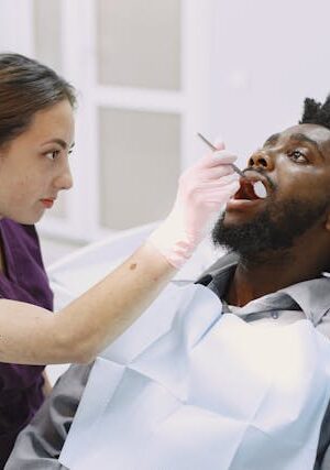 Kiedy zaleca się usuwanie zębów pod narkozą?