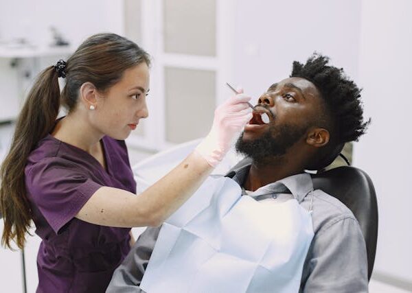 Kiedy zaleca się usuwanie zębów pod narkozą?